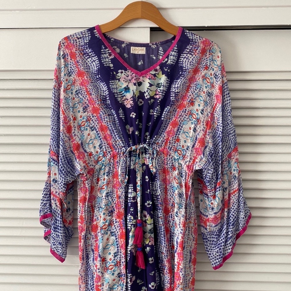 Vibrant Maxi dress with pockets